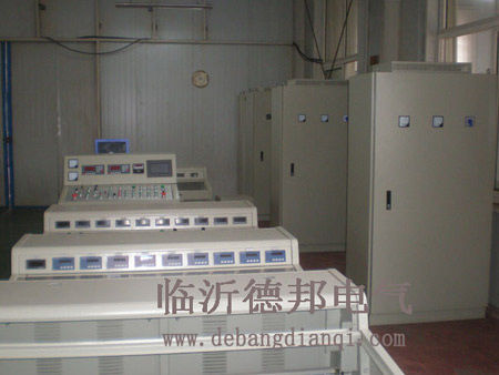 PLC、觸摸屏控制系統(tǒng)212